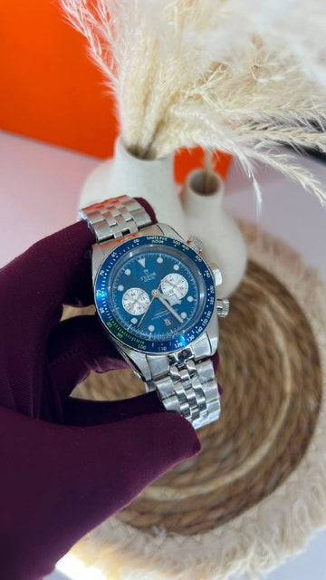 TUDOR  AUTOMATIC  SAPPHIRE GLASS STAINLESS STEEL