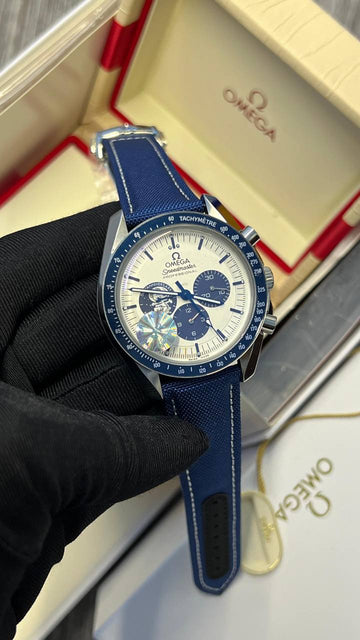 Omega speed master snoopy