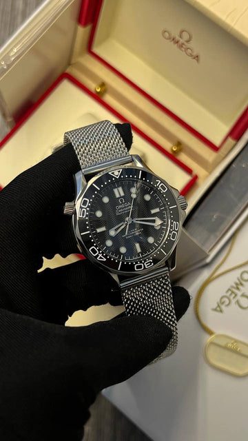 Omega semester black