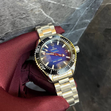 Omega semester blue in black