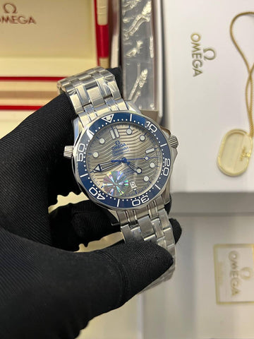 Omega semaster blue in silver steel strap