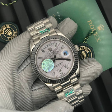 Rolex day date white in silver