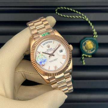 Rolex day date white in rose gold roman dial