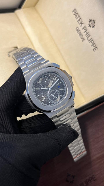 Patek Philippe nautilus black