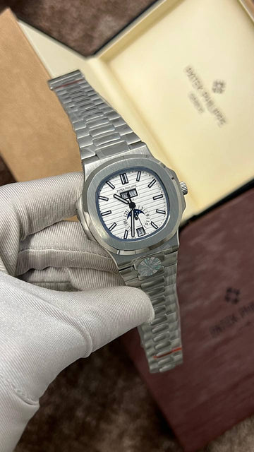 Patek Philippe nautilus white