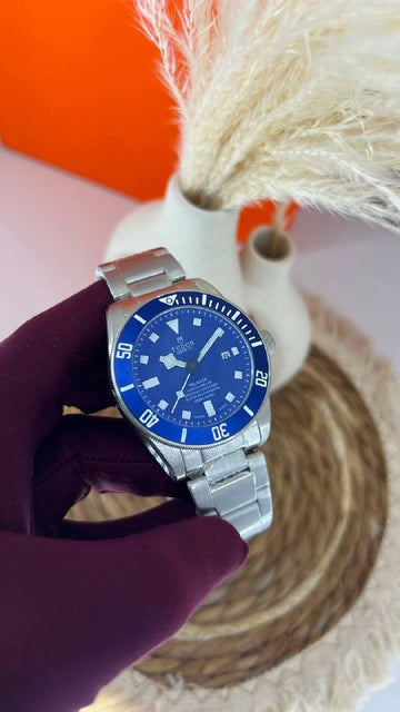 TUDOR  AUTOMATIC  SAPPHIRE GLASS STAINLESS STEEL