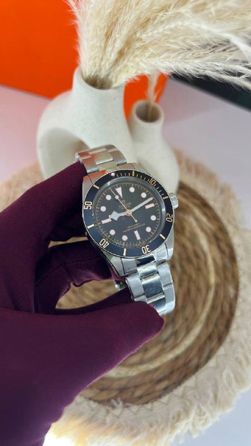 TUDOR  AUTOMATIC  SAPPHIRE GLASS STAINLESS STEEL